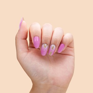 Vernis autocollant pink girly - manucure facile longue tenue Rose girly à motifs