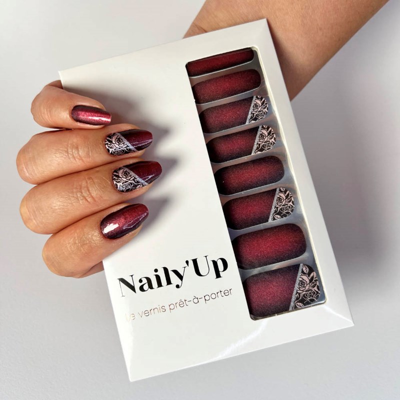 Vernis autocollant velvet rose - manucure facile longue tenue