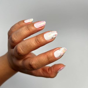 Vernis autocollant floral bliss - manucure facile longue tenue Fleurs et confettis