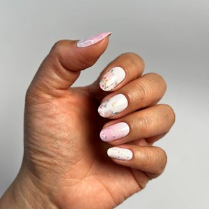 Vernis autocollant floral bliss - manucure facile longue tenue Fleurs et confettis