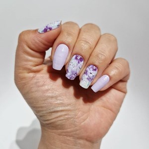 Vernis autocollant violet dreams - manucure facile longue tenue Lilas floral