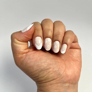 Vernis autocollant daisy nude - manucure facile longue tenue Nude floral