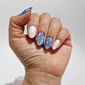 Vernis autocollant snow queen - manucure facile longue tenue Bleu et blanc neige
