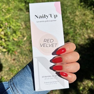 Stickers ongles en gel red velvet - manucure facile en gel uv Rouge intense