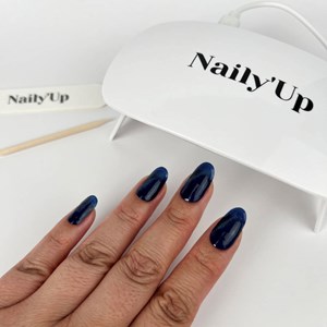 Stickers ongles en gel bleu cat eye - manucure facile en gel uv Bleu