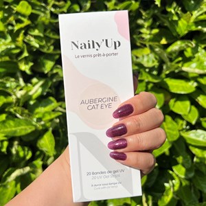 Stickers ongles en gel aubergine cat eye - manucure facile en gel uv Aubergine