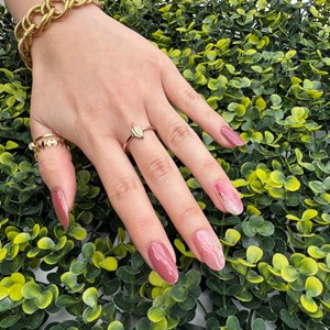 Stickers ongles en gel rouge nude - manucure facile en gel uv Rouge marbré