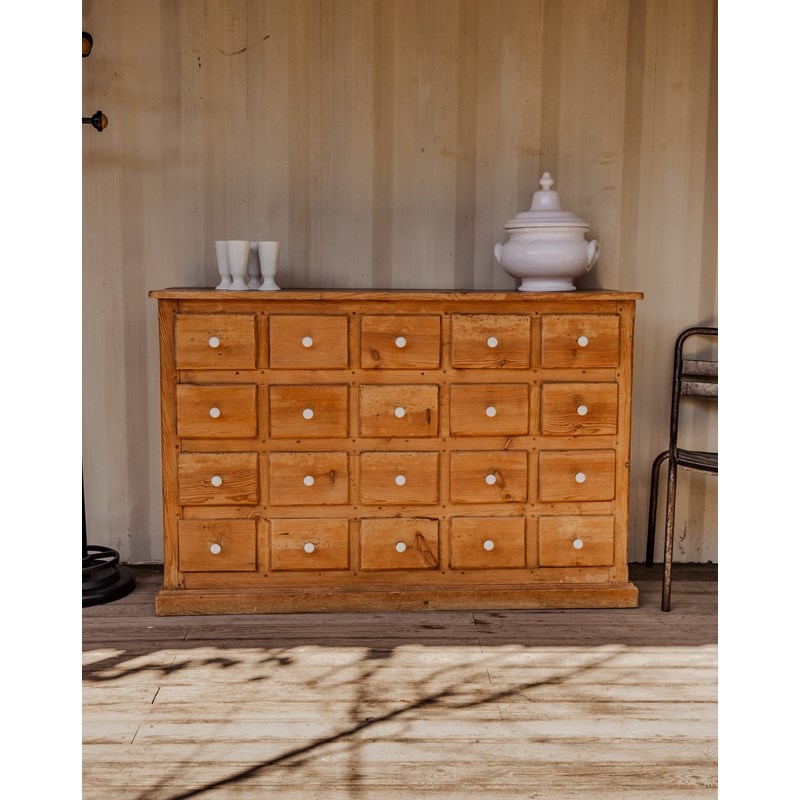 Grand meuble de métier à casiers en bois n°274