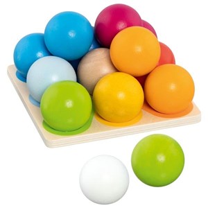 Pyramide de boules en bois