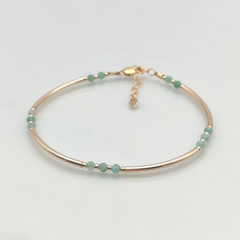 Jonc artisanal en goldfilled et émeraude