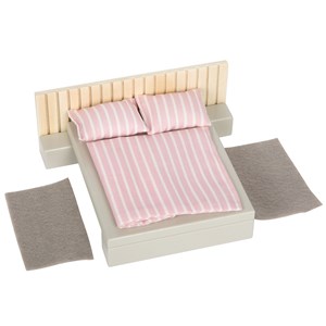 Meubles pour maison de poupée