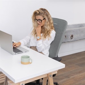 Siège massant shiatsu avec têtes de massage souples et chaleur relaxante