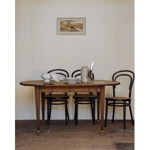 Romy, la table à manger en bois n°674