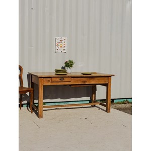 Romy, la table à manger en bois n°678