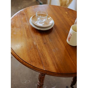 Table ronde rabattable en bois n°690