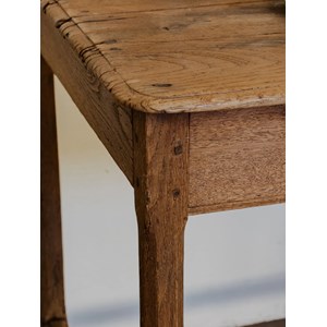 Romy, la table à manger en bois n°673