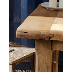 Romy, la table à manger en bois n°675