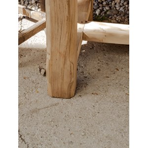 Romy, la table à manger en bois n°675