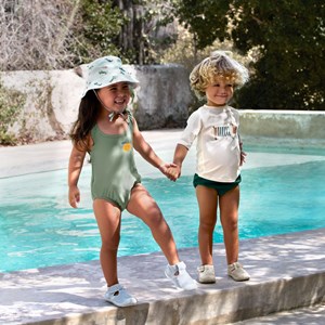 Chapeau réversible anti-uv camion de glace (3-6 mois)