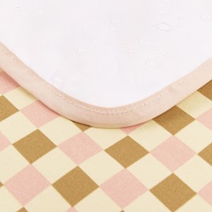 Tapis à langer imperméable yellow pink mosaic hyde park