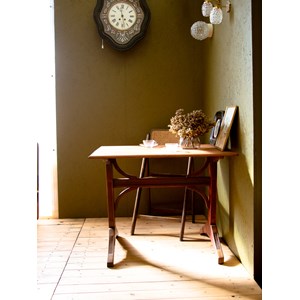 Romy, la table bistrot en bois n°1267