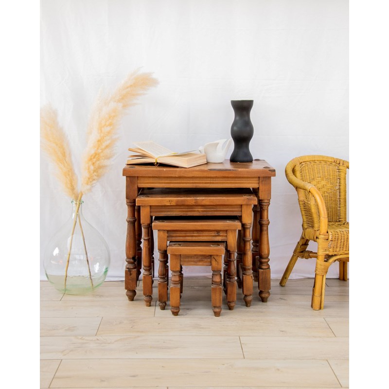 Tables gigognes en bois n°148