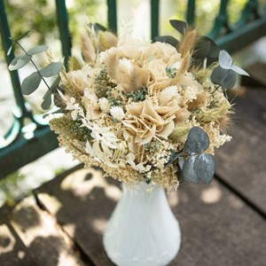 Bouquet de fleurs séchées eucalyptus