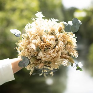 Bouquet de fleurs séchées eucalyptus