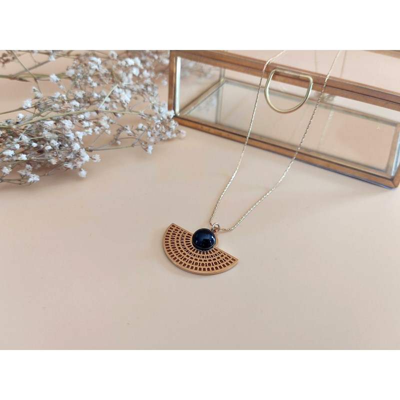 Collier demi-lune agate noire