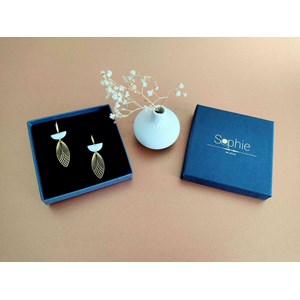 Boucles d'oreilles  demi-lune blanc
