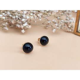 Clous d'oreille dentelés dorés et agate