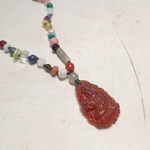 Sautoir bouddha pierres naturelles