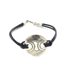 Bracelet cuir et plaque berbères
