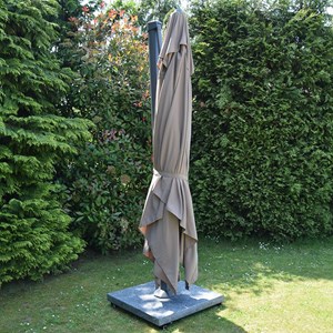 Parasol déporté taupe 4x3 m neptunia