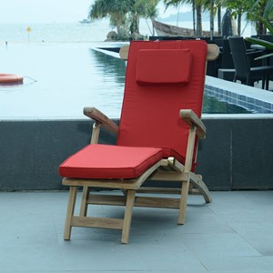 Matelas rouge pour chaise longue