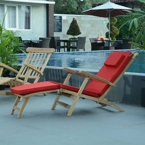 Matelas rouge pour chaise longue