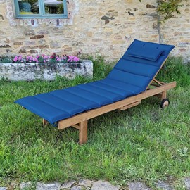 Matelas bleu marine pour bain de soleil