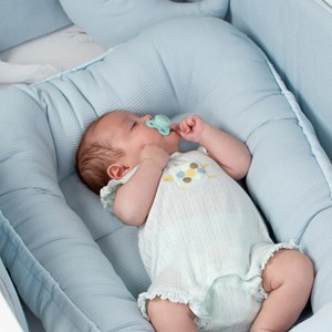 Cocon réducteur lit coton nid d'abeille