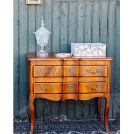 Garance, la commode style louis xv n°68