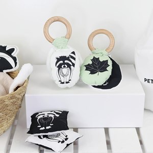 Hochet anneau d'activités raton laveur