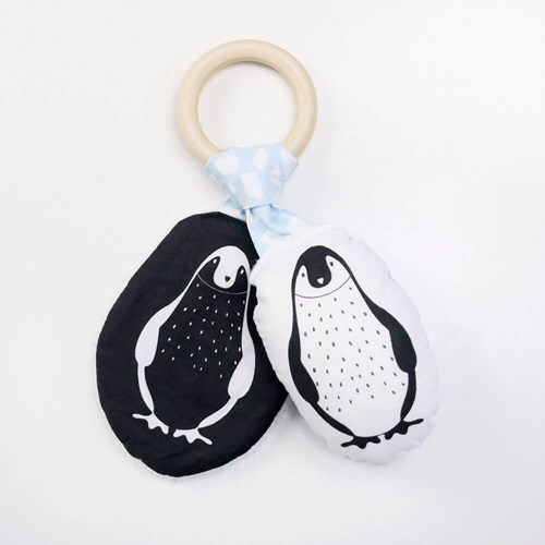 Petit Bloom - Hochet anneau d'activités pingouin
