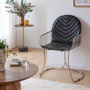 Chaise en tissu et métal