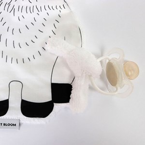 Doudou noir et blanc lapin