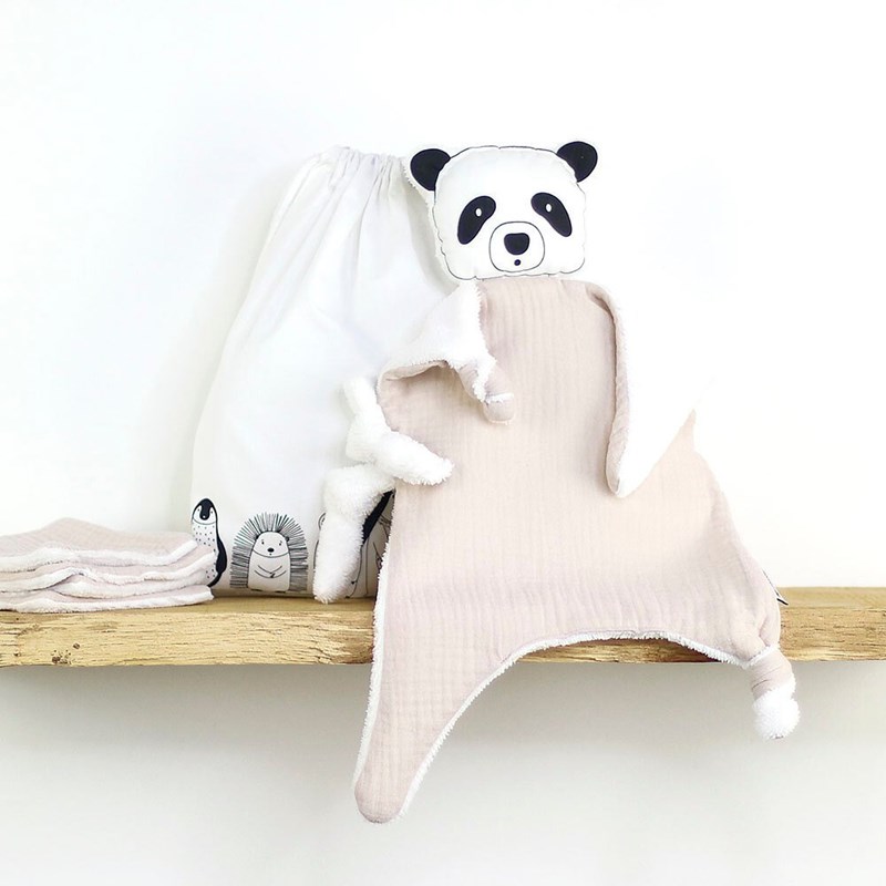 Doudou lange panda amande