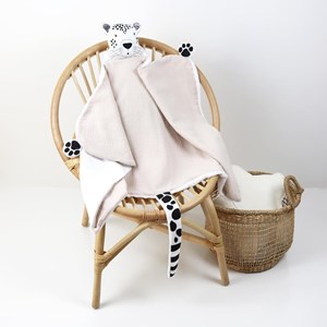 Doudou plaid panthère amande