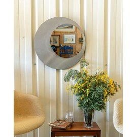 Igor, le miroir en métal n°480