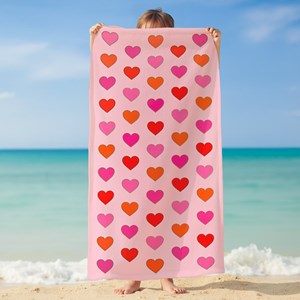 Serviette de plage enfant rose - cœurs