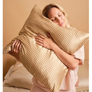 Taie d'oreiller soie vichy camel 65x65