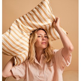 Taie d'oreiller en soie camel 51x76