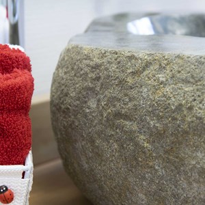 Vasque en pierre de rivière tourbillo 50